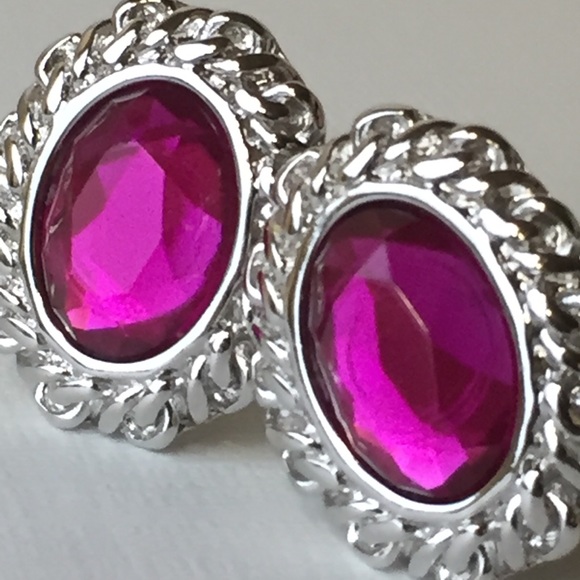 Vintage Kenneth J Lane Pink Clip On Earrings - Picture 2 of 8